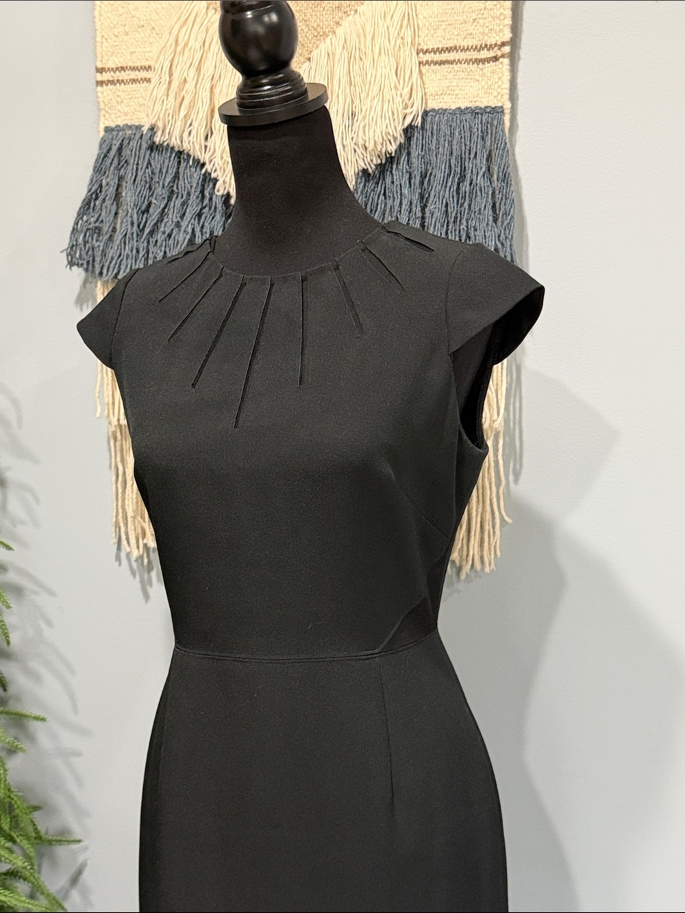 Adrianna Papell Black Sheath Dress Pleated Neck Cocktail Career Dress Size 4 - Picture 2 of 11